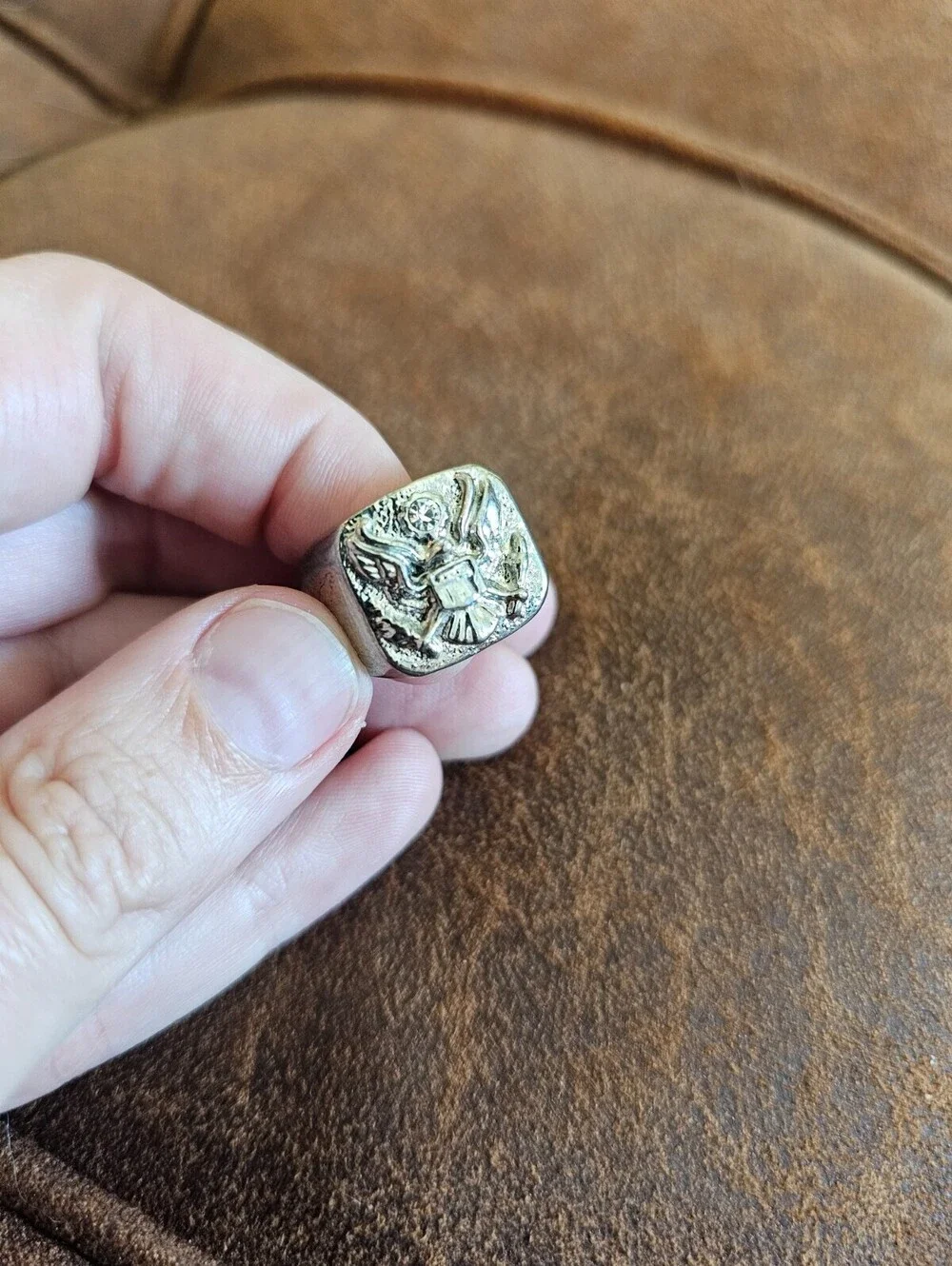 Vintage Men's silver-tone signet ring Military or  medieval-style Sz 7.5